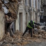 قتلى وجرحى بسلسلة غارات روسية على مدن أوكرانيا.. زيلينسكي موسكو لا تستحق أي رفع للعقوبات