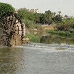 الفيضانات تبتلع الأحياء والأقمار الصناعية ترصد انهيار السدود في سوريا