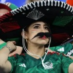 المكسيكيات يرفضن استخدامهن كـ زينة لمدرجات كأس العالم