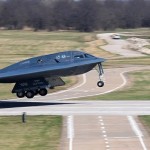 قاذفات B-2 تتحرك ومسؤولو البنتاغون يلغون عطلاتهم لضرب إيران