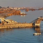  الفرات ينحسر تدريجياً.. وزير الطاقة السوري يطمئن أهالي دير الزور والرقة