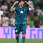 احتجاز نجم العراق 7 ساعات في مطار شيكاغو