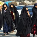 طالبان تعتقل 30 امرأة لانتهاك قواعد الحجاب بأفغانستان