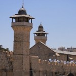 الكنيست الإسرائيلي يصادق على مشروع قانون يقيّد الأذان في المساجد