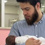 أدهم النابلسي يستقبل مولودته الثانية.. وهذا اسمها