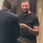 بعد حلب وحماة.. مقطع متداول يوثق زيارة مسائية للرئيس الشرع إلى حمص