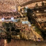 مئات المستوطنين يقتحمون الأقصى ونتنياهو يتباهى أسفل البراق سنبقى هنا