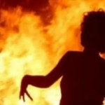 بسبب ابتزازها بصور خاصة.. امرأة سورية تشعل النار في جسدها بالعراق