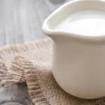 كوب حليب دافئ قبل النوم.. هل يكون سر الشيخوخة الصحية؟