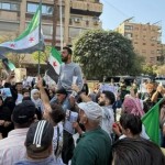 سوريا.. وقفات احتجاجية دعما للقنيطرة ودرعا وتنديدا بالاعتداءات الإسرائيلية