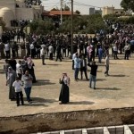 الأردنيون يودعون ضحايا هجوم كنيسة الكرك في جنازة مهيبة