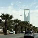 اعتراض صاروخ في الطائف وغارات بتعز وعمران والجوف واتهامات للحوثيين بارتكاب انتهاكات